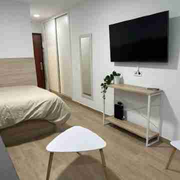 Moderno Estudio en Primera Línea a 50 Metros de la Playa. Recinto con 4 Piscinas Rooms