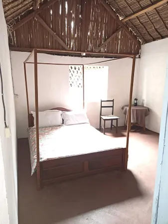 Bungalow 6 à 8 Personnes sur la Plage de Foulpointe