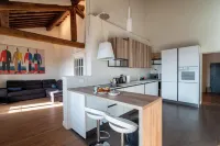 Palazzo Luparelli Boutique Apartment, Colle di Val d'Elsa, Siena, Tuscany - Homestays