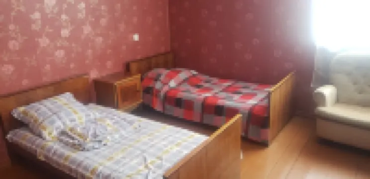 3-bedroom apartment in fabulous Gori with AC, WiFi Hotels in 
