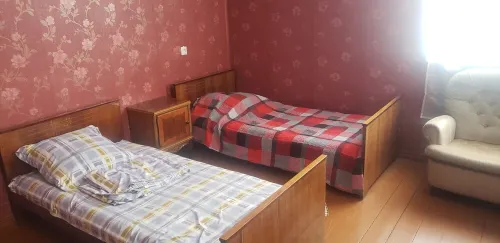 3-bedroom apartment in fabulous Gori with AC, WiFi Hotels in Khidistavi