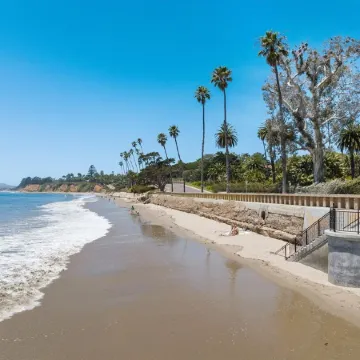 Montecito Beach House w/Hot Tub & Cold Plunge - Walk to Beach and Restaraunts