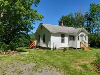 "Pleasant Brook Cottage" near Roxbury Village - Woods, Streams, Wi-fi, sleeps 6 Hotels in der Nähe von Plattekill Mountain