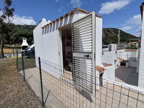 HOUSE NEAR BEACH WITH BEAUTIFUL VIEW Hotels in Tertenia