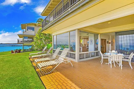 Oceanfront Luxury Meets Maui Magic at Kapalua Bay Villas 23G4 Отели рядом с достопримечательностью «Капалуа Теннис Гарден»