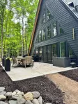Scenic 3-bedroom Aframe with WiFi and AC on Three Lakes Chain