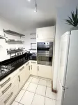 Beautiful 2 bedroom garden flat w/ free parking Hotels in Surbiton