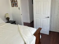 Brilliant 4-bedroom house with AC in Arvada! Family and Pet friendly, Hotels in Arvada
