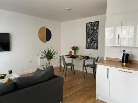 Modern, cosy, clean waterside Apartment to feel at home.