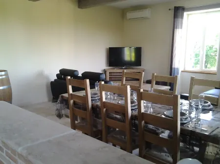 Gîte des 3 Puits Отели в г. Комон