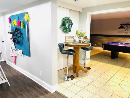 Family Getaway; Skiing, Wineries; Skyline Dr; Sleeps 4; Short Stays; EV+