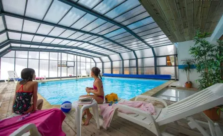 Petit Chalet Complétement Rénové Donnant sur la Vallée de Maurienne, ski au Pied