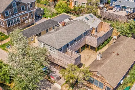 Autism-Ready Family Oasis steps away from the Beach Отели в г. Ошен Бич