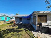 4-bedroom house in charming Englewood with WiFi, AC. Relax and unwind