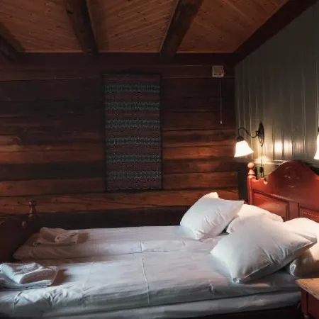 Erzscheidergaarden Hotell Отели в г. Ророс
