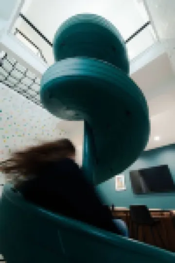 ザ グリーンハウス ウィズ インドア スライド クローズ トゥ ホッキング ヒルズ