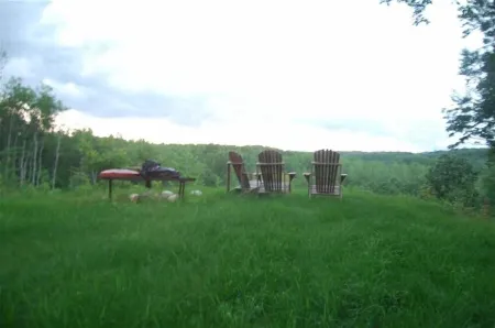 Secluded 50 acre paradise: Great for families and pets