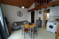 RENTAL 88 2/4 persons 500m beach 2 Etoiles Hotels in Dolus D'Oleron