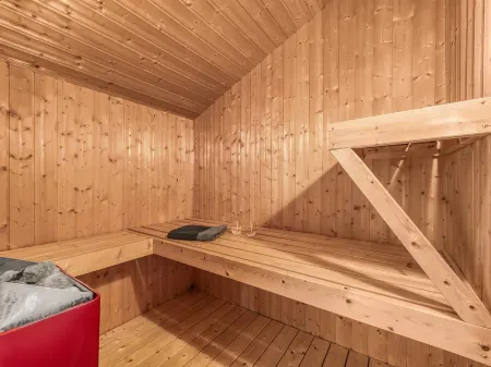 "Loviisa" - 300m to the Fjord