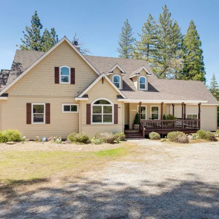 Peaceful Pioneer Home with Furnished Decks and Grill