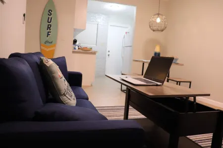 Luxury House with Delightful Beach Style! Отели рядом с достопримечательностью «FLL Airport Flight Landing View Point»