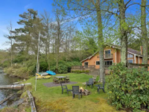 湖畔度假屋 - 適合家庭的皮划艇 萊克酒店