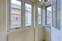 St James the Traditional 4-Bed Townhouse in Sliema - Beach