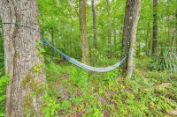 Quiet Abode w/ Gas Grill ~ 5 Miles to Broken Bow! - 3-Star