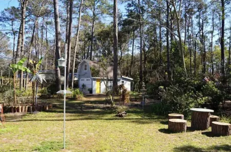 Beautiful Island Home with hot tub