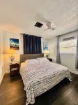 East Haven Tropical Escape. Off Atlantic Ave!!