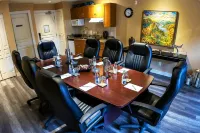 Pemberton Valley Lodge - Pet friendly