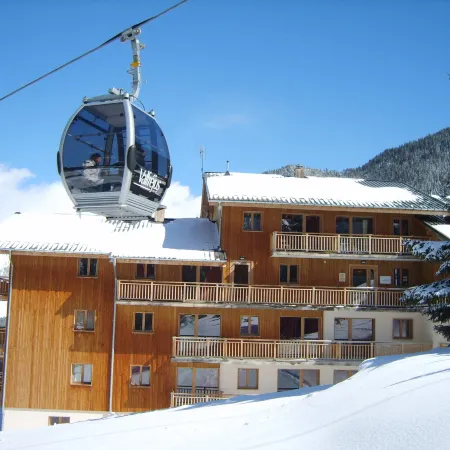 Apartment in Valfréjus near Gondola Отели в г. Модан