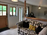 Cabin in New Forest with Private Woodland 拉姆西住宿飯店