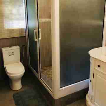 Serene 2 bedroom apartment, American Standard. Rooms