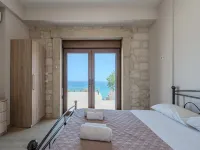 Villa in Keratokambos by Sandy Beach -  Ferienhäuser