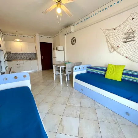 Lovely Flat with Sunny Terrace