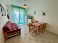 Comfortable Flat for Four-Beahost