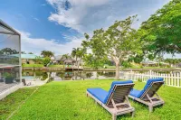 Villa Sol Mate - Waterfront Cape Coral Home! - Parkering