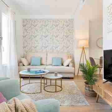 Lovely 3-bedroom apartment near Alameda. Juan Rabadan I Rooms