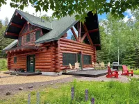 Mountainside Log Cabin on Caribou Lake