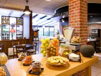 宜必思尚品維勒班特展覽中心飯店 - 早餐
