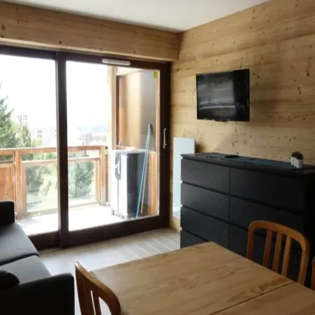 Studio for 4 People