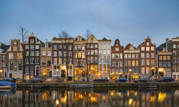 Ambassade Hotel