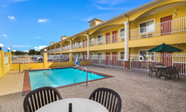 Scottish Inn and Suites Baytown