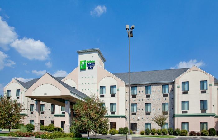 Holiday Inn Express & Suites Elkhart-South by IHG