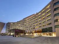 Eurostars Grand Marina Hotel GL Hotel dekat Barceloneta