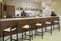 Holiday Inn Express CAMPO DE GIBRALTAR - BARRIOS by IHG - bar
