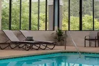 Holiday Inn Express CORNING - PAINTED POST by IHG - Pools
