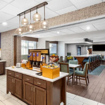 Hampton Inn Huntington University Area