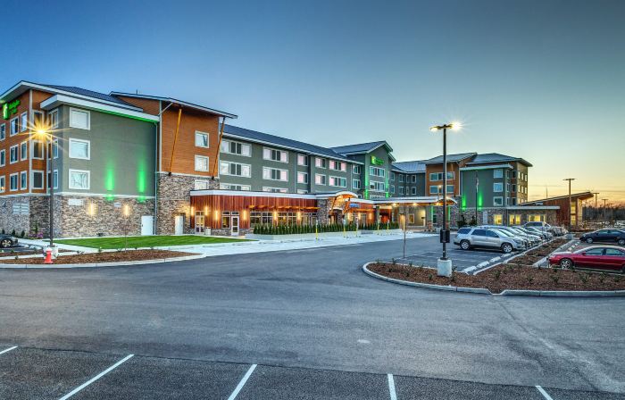 Holiday Inn & Suites BELLINGHAM by IHG